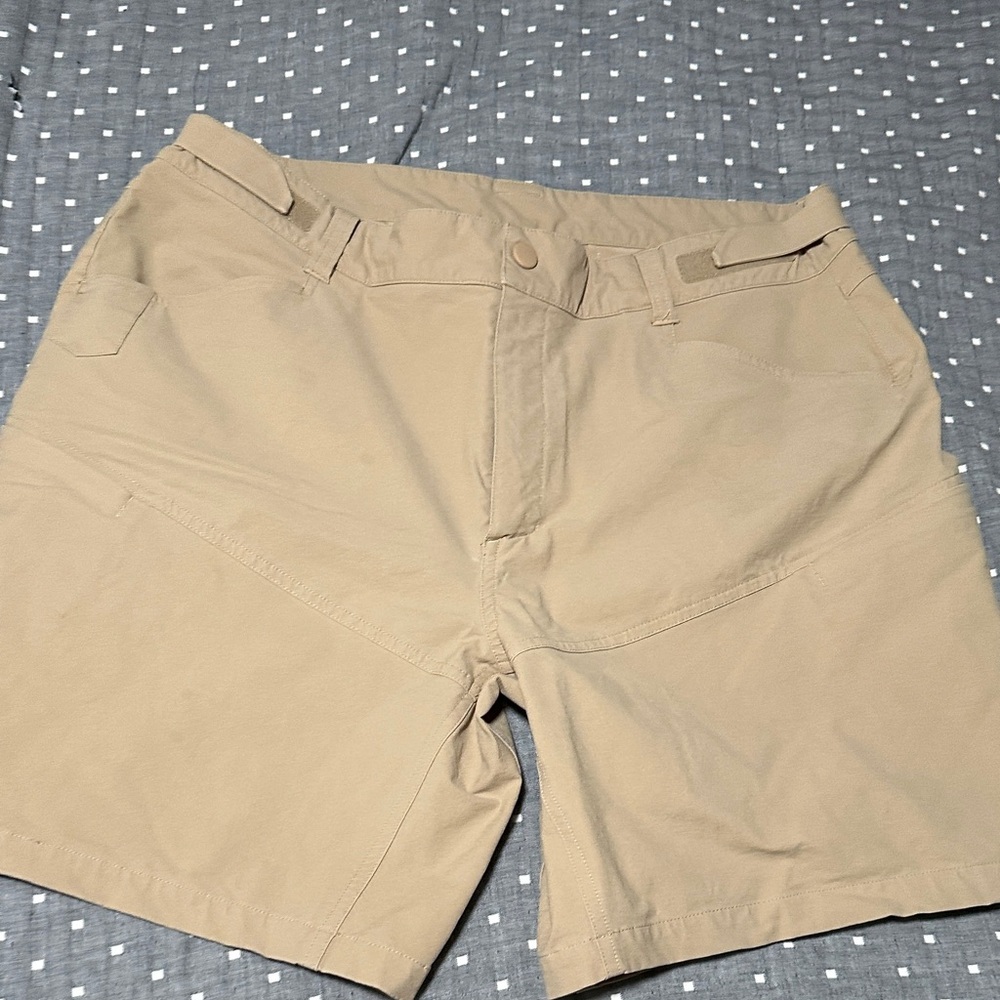 Ten Thousand Men's Beige Cargo Shorts